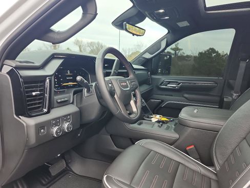 Certified 2026 GMC Sierra 2500 AT4X image 19