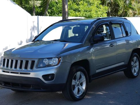Used 2015 Jeep Compass Sport w/ Power Value Group AWD/4WD image 3