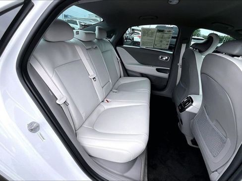 Used 2025 Hyundai Ioniq 6 SEL RWD image 27