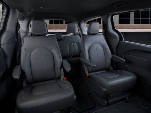 New 2026 Chrysler Pacifica Select image 15