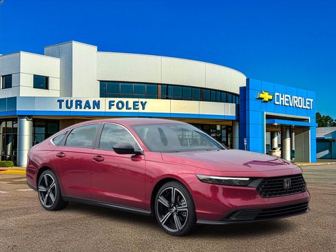Used 2024 Honda Accord Sport image 9