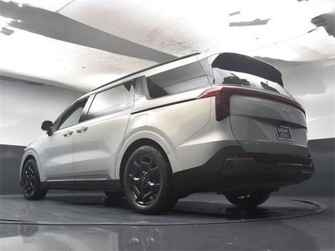 Certified 2025 Kia Carnival SX Prestige image 41