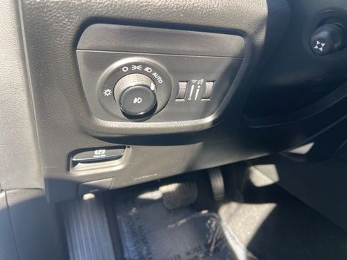 New 2026 Jeep Grand Cherokee L Limited AWD/4WD image 8