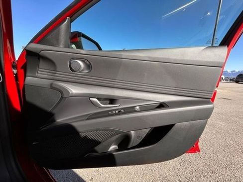 New 2025 Hyundai Elantra Limited w/ Cargo Package image 21