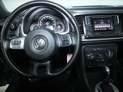 Used 2016 Volkswagen Beetle 1.8T S image 28