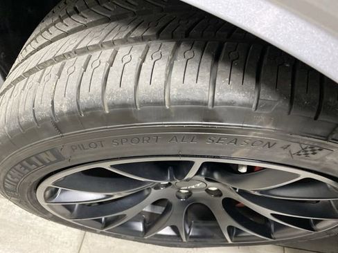 Used 2015 Dodge Challenger SRT Hellcat image 32