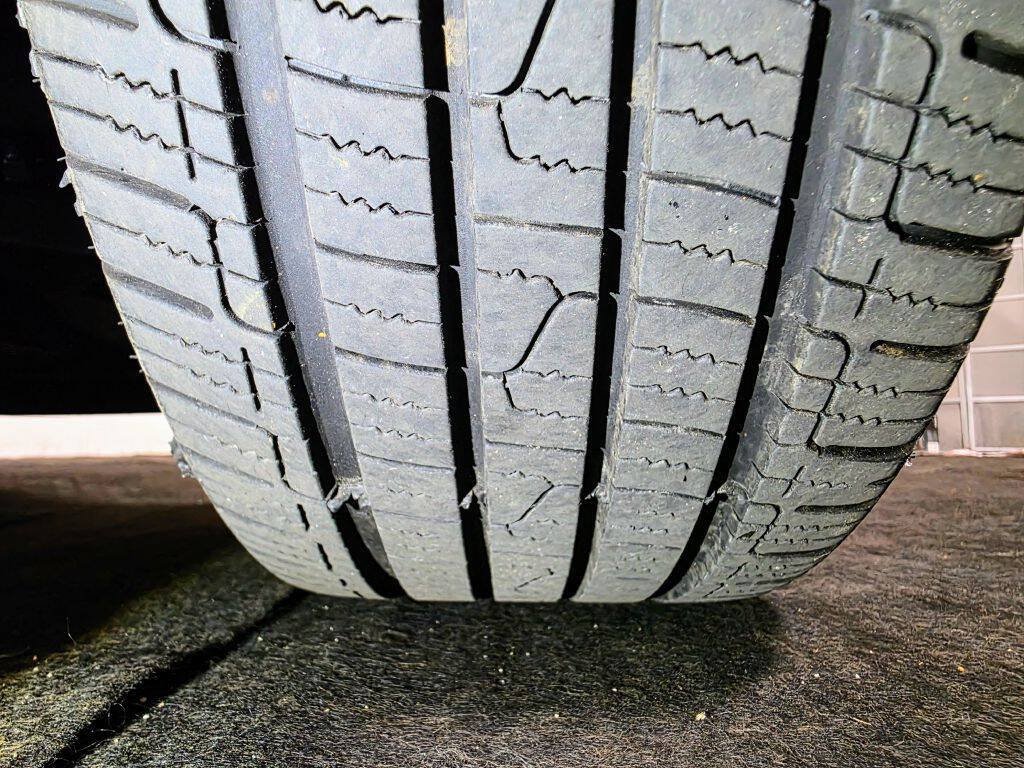 Used 2000 Buick Regal GS w/ GSE Pkg FWD image 39