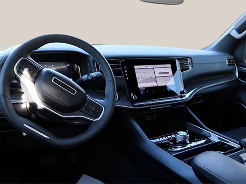 Used 2022 Jeep Wagoneer Series III image 14