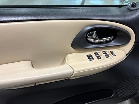 Used 2006 Chevrolet TrailBlazer LS w/ LS Preferred Equipment Group AWD/4WD image 14