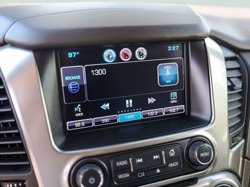 Used 2015 Chevrolet Suburban LTZ AWD/4WD image 17