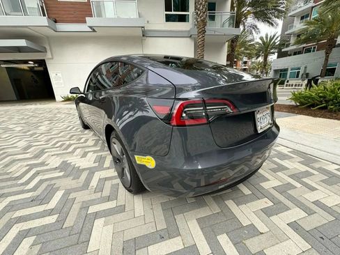 Used 2023 Tesla Model 3 Standard Range image 8