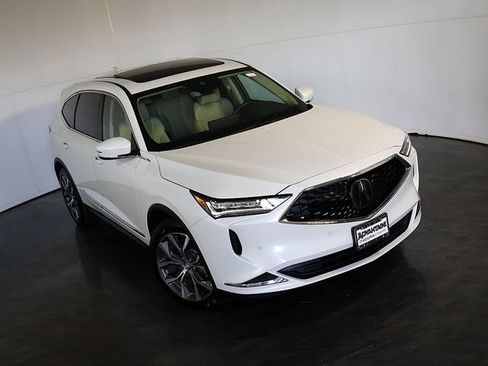 Certified 2024 Acura MDX w/ Technology Package AWD/4WD image 7