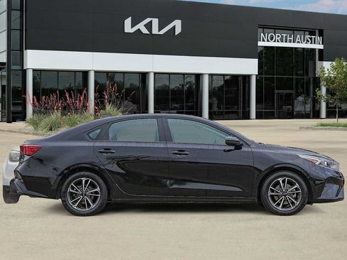 Certified 2024 Kia Forte LXS image 7