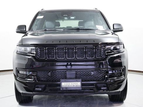 Used 2024 Jeep Wagoneer Series II image 4