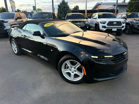 Used 2019 Chevrolet Camaro LT RWD image 3