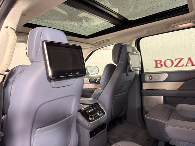 Used 2018 Lincoln Navigator Black Label AWD/4WD image 31