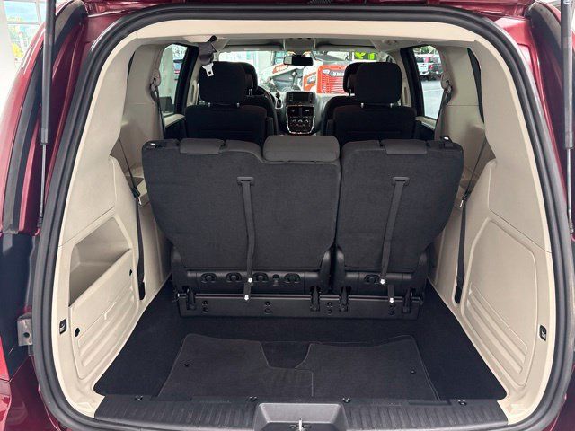 Used 2019 Dodge Grand Caravan SE w/ UConnect Hands-Free Group FWD image 8