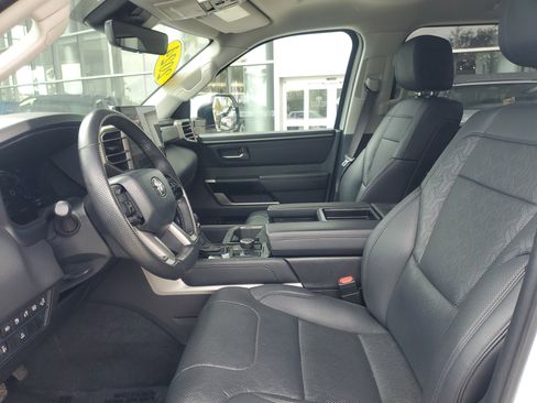 Used 2024 Toyota Tundra Limited w/ Power Package AWD/4WD image 13