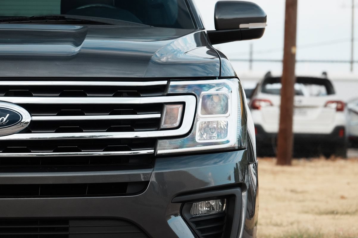 Used 2018 Ford Expedition XLT w/ Equipment Group 201A RWD image 20