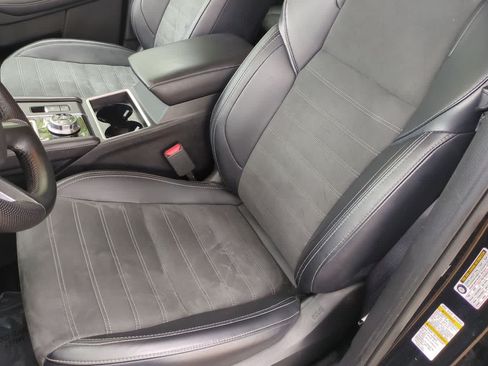 Used 2024 Mitsubishi Outlander SE FWD image 17