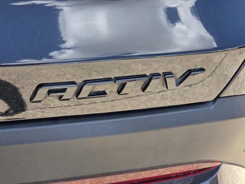Used 2025 Chevrolet Equinox ACTIV w/ Safety and Technology Package FWD image 11