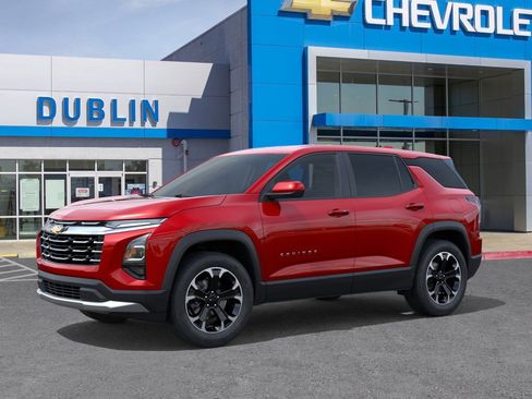 New 2026 Chevrolet Equinox LT w/ Convenience Package II image 3