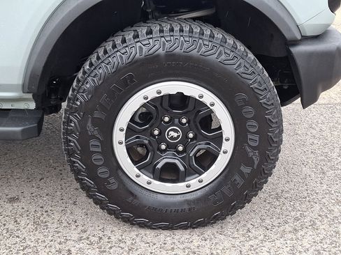 Used 2023 Ford Bronco Outer Banks w/ Sasquatch Package image 8