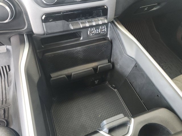 Used 2022 RAM 1500 Big Horn AWD/4WD image 31