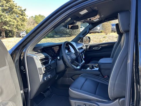 New 2026 GMC Yukon XL Elevation image 35