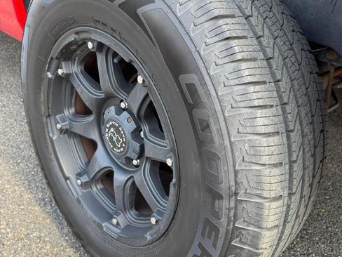 Used 2017 RAM 1500 Classic SLT AWD/4WD image 24