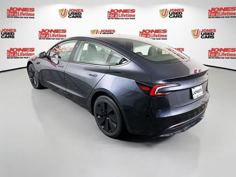 Used 2024 Tesla Model 3 Standard Range image 2