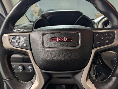 Used 2021 GMC Canyon Denali image 18