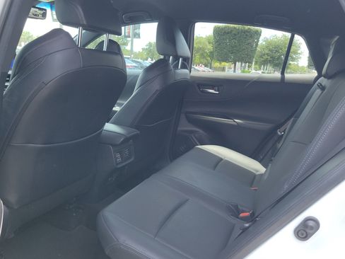 Used 2023 Toyota Venza Limited AWD/4WD image 18