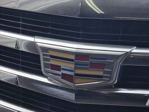 Used 2019 Cadillac Escalade Luxury image 11