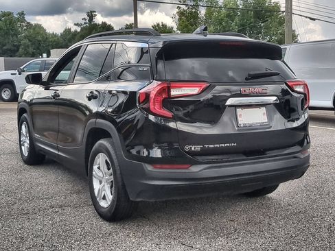 Used 2023 GMC Terrain SLE w/ Driver Convenience Package FWD image 6