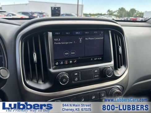 Used 2020 Chevrolet Colorado Z71 AWD/4WD image 16