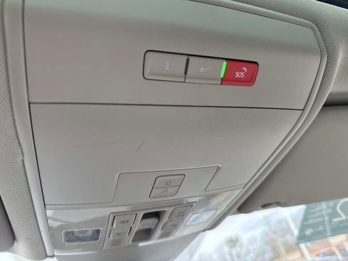 Used 2022 Volkswagen Atlas SEL image 30