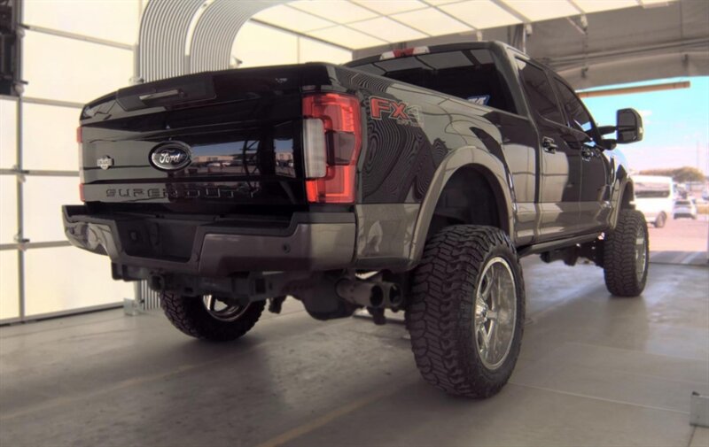 Used 2019 Ford F250 King Ranch w/ King Ranch Ultimate Package AWD/4WD image 3