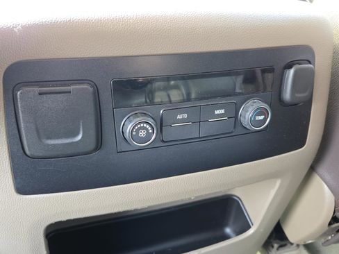 Used 2017 Chevrolet Tahoe LS image 16