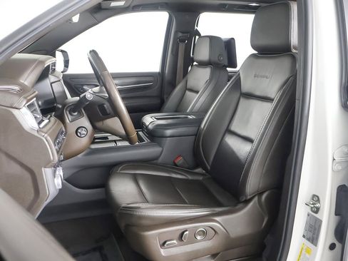 Used 2021 GMC Yukon Denali w/ Denali Premium Package image 38