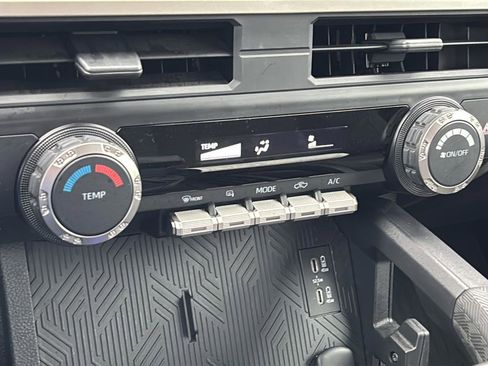 Used 2024 Toyota Tacoma SR image 32