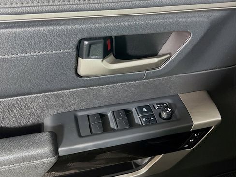 Used 2022 Toyota Tundra Limited image 17