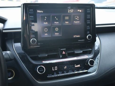 Used 2022 Toyota Corolla Cross LE image 21