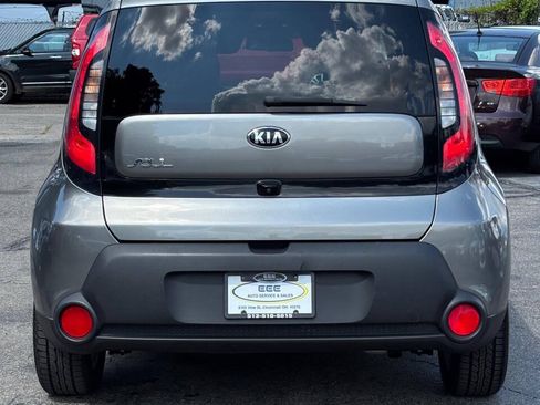 Used 2016 Kia Soul w/ Convenience Package FWD image 7