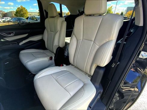 New 2025 Subaru Ascent Limited image 13