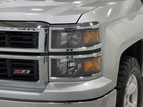 Used 2015 Chevrolet Silverado 1500 LT image 32