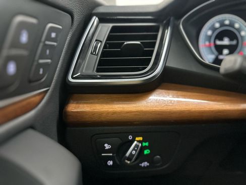 Used 2022 Audi Q5 2.0T Premium Plus image 24