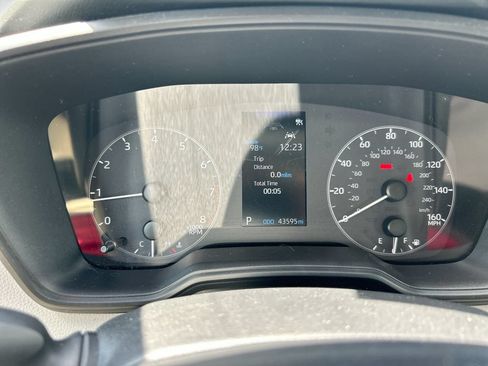 Used 2024 Toyota Corolla LE FWD image 19