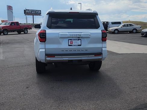 Used 2026 Toyota 4Runner Limited AWD/4WD image 3
