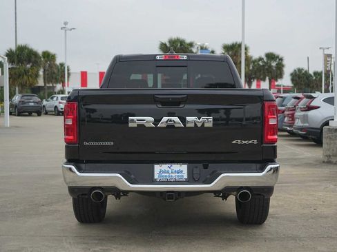 Used 2025 RAM 1500 Laramie AWD/4WD image 5